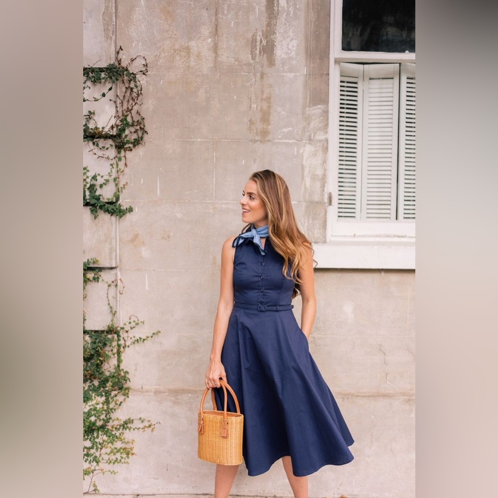 Gal Meets Glam Rose Midi Shirt Dress